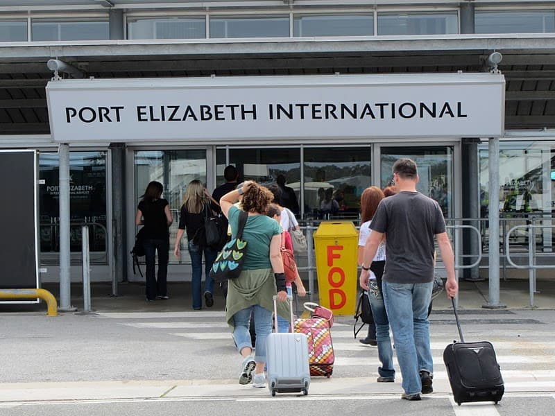 Chief Dawid Stuurman International Airport (PLZ)